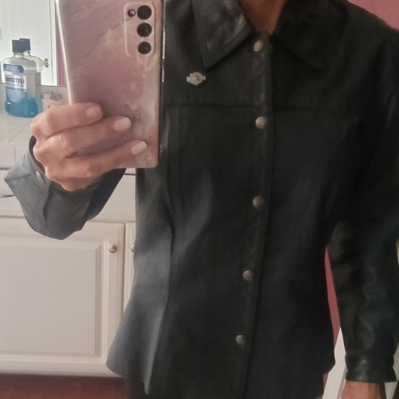 Harley-Davidson Women's Leather Jacket Like New! Small - Picture 2 of 8
